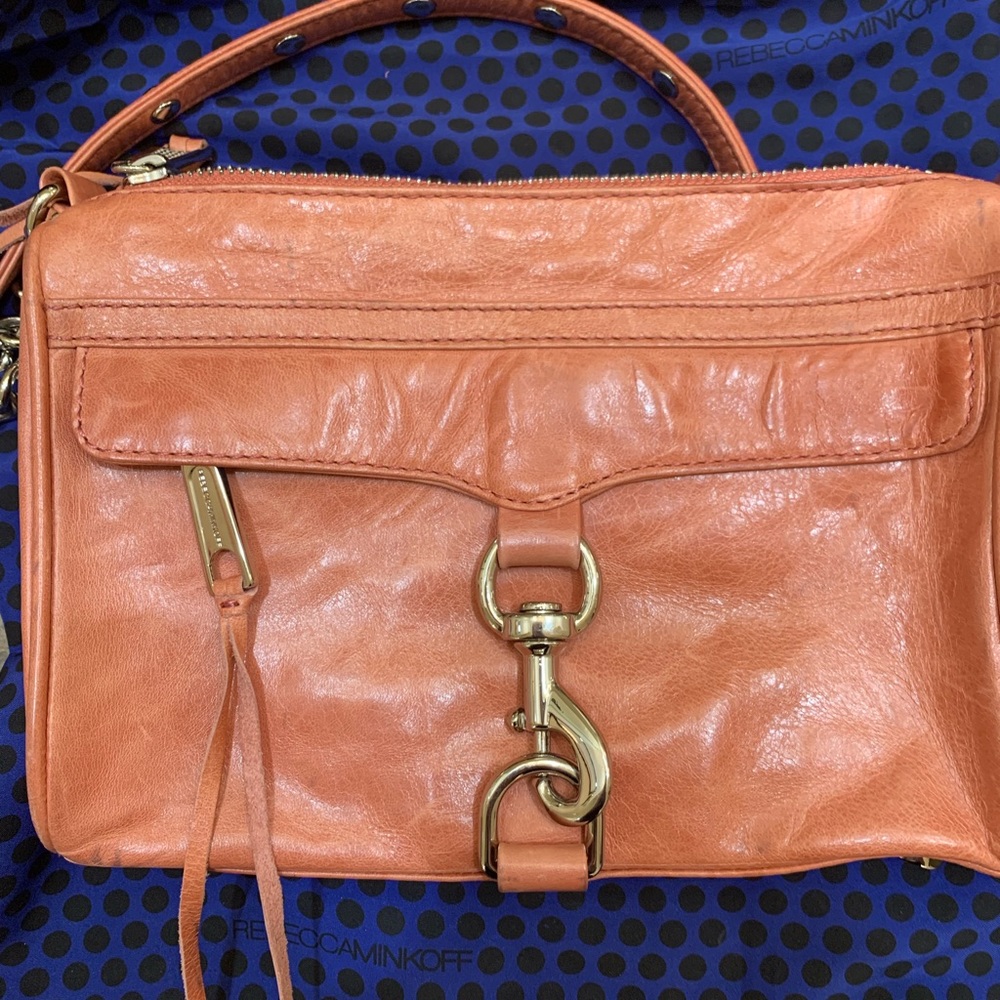 Minkoff Mini MAC! Perfect pop of color for summer!